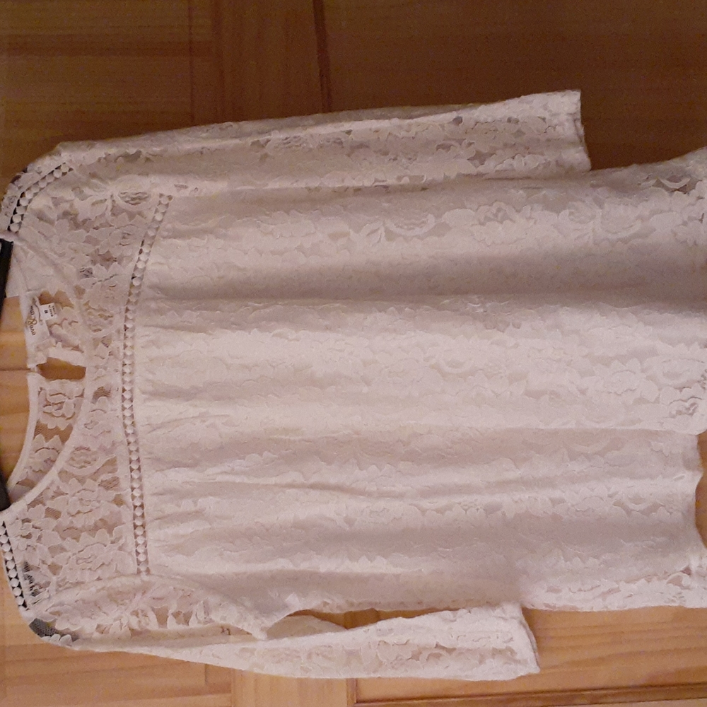 Eve & Maddie Lace Blouse size M NEW WHITE
